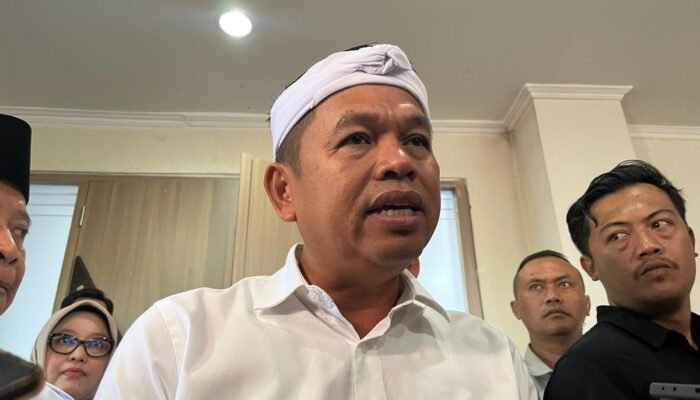 Anggota DPR Kritik Dedi Mulyadi: Tak Semua Problem Harus Diselesaikan Tentara