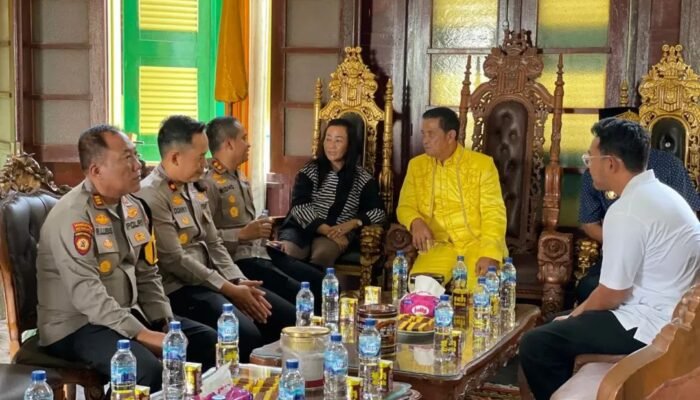 Perkuat Silaturahmi dan Sinergi, Kapolres Berau Kunjungi Keraton Kesultanan Sambaliung