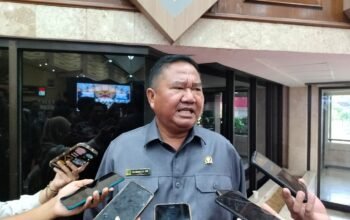 Wakil Ketua DPRD Kaltim, Ekti Imanuel
