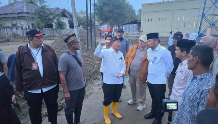 Solidaritas Kaltim–Aceh, Gubernur Kaltim Salurkan Logistik Untuk Korban Banjir