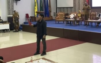 Anomali Gerakan Mahasiswa: BEM FISIP Konsisten Dialog, BEM KM Unmul Datang dengan Aksi