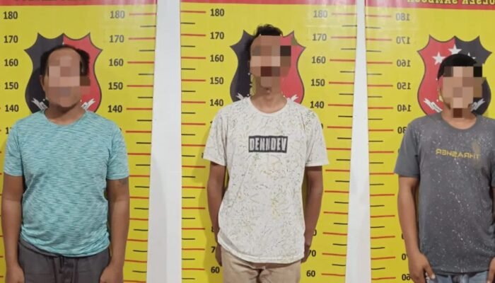 Sempat Buang 4 Paket Narkotika Jenis Sabu, Tiga Pelaku Penyalahgunaan Sabu Diamankan Polsek Samboja