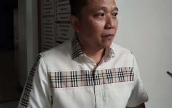 Ketua Komisi III DPRD Samarinda, Deni Hakim Anwar, mendorong pemanfaatan aset daerah yang belum produktif sebagai kantong parkir guna mengurangi kemacetan dan meningkatkan ketertiban di Kota Samarinda.